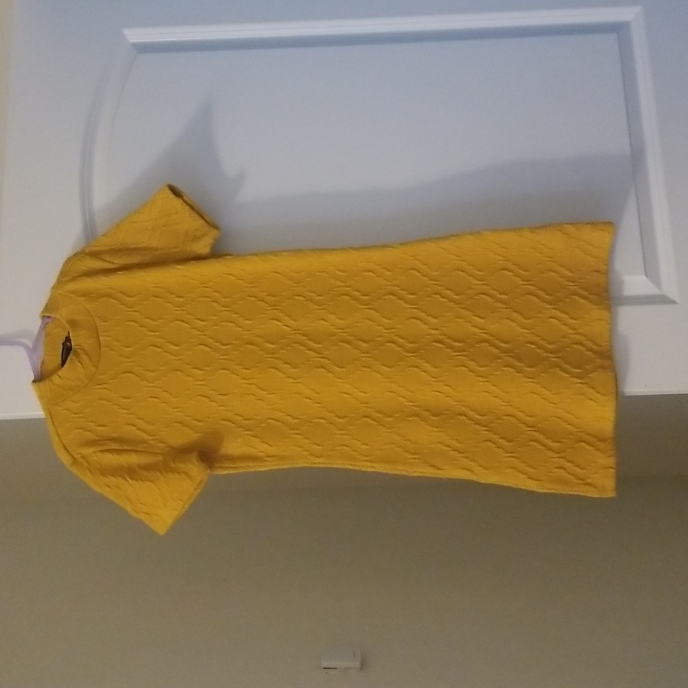Mustard yellow bodycon dress